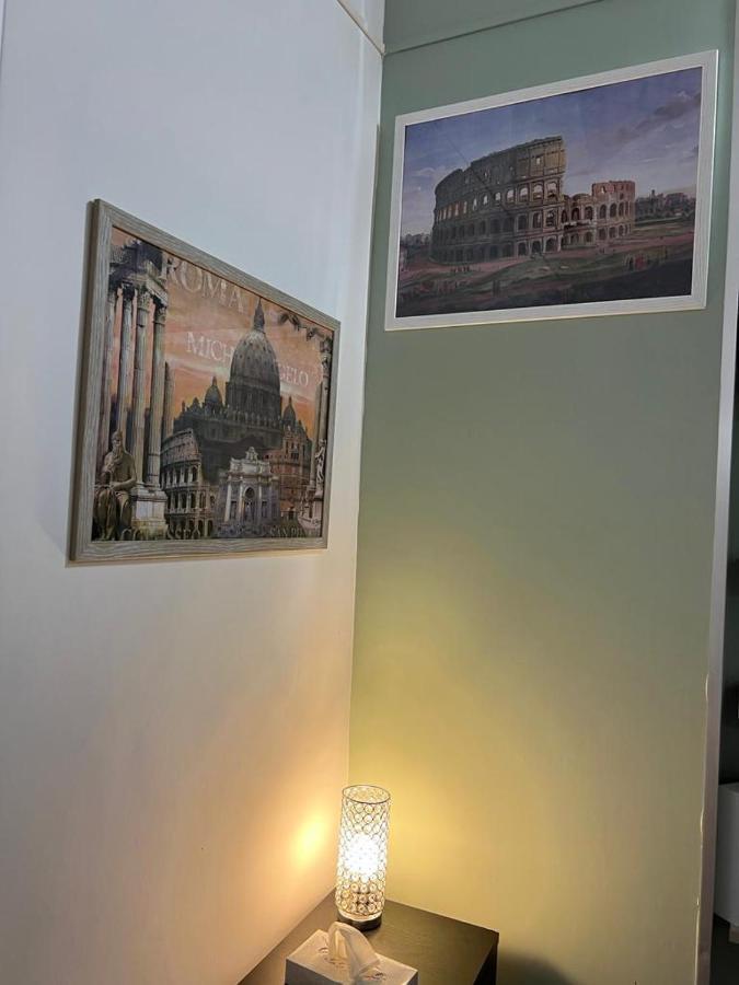 La Rosa Di Roma Colosseo Apartment ภายนอก รูปภาพ