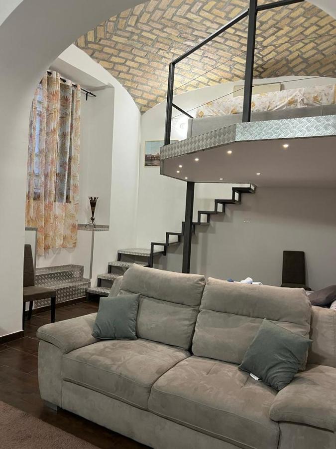 La Rosa Di Roma Colosseo Apartment ภายนอก รูปภาพ