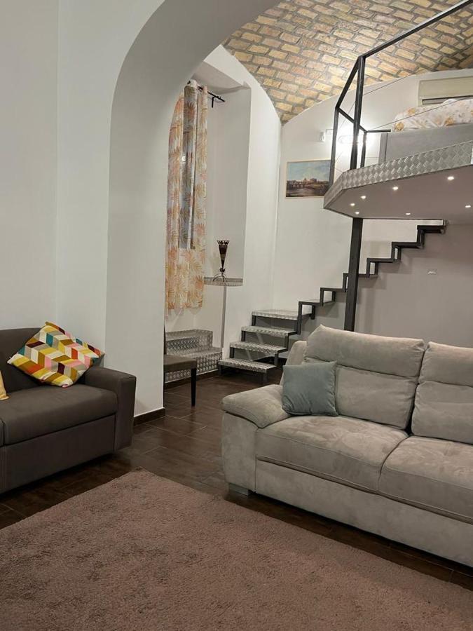 La Rosa Di Roma Colosseo Apartment ภายนอก รูปภาพ