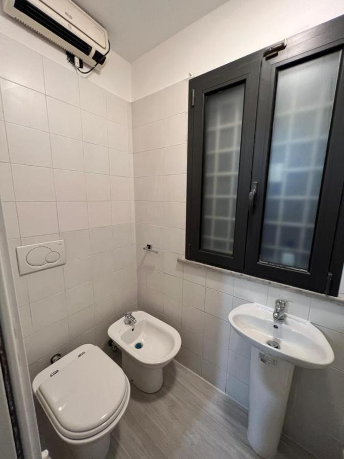 La Rosa Di Roma Colosseo Apartment ภายนอก รูปภาพ